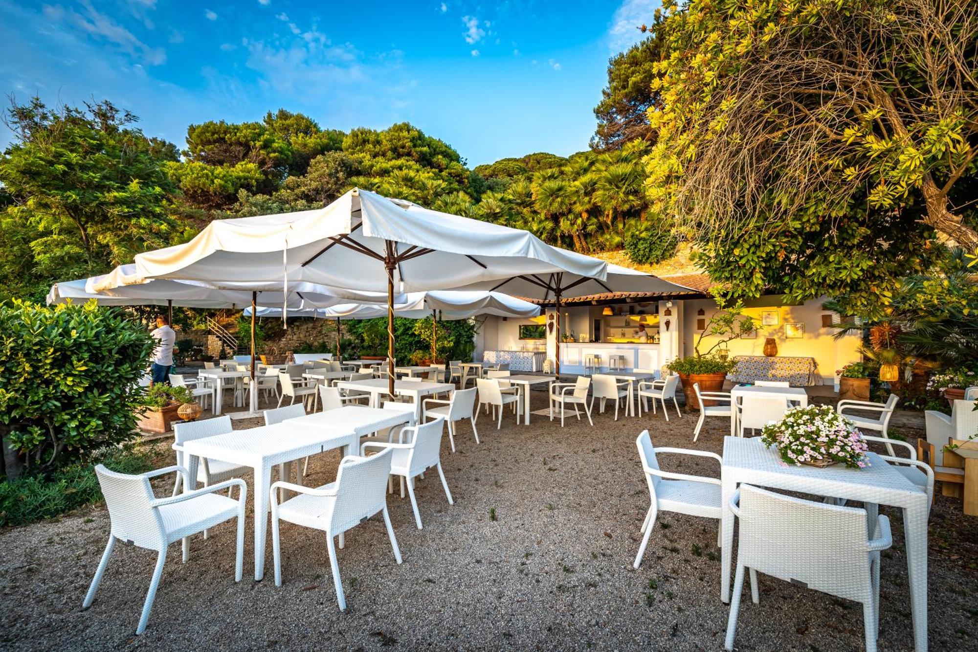 Hotel Palazzo Belmonte Santa Maria di Castellabate Exterior foto